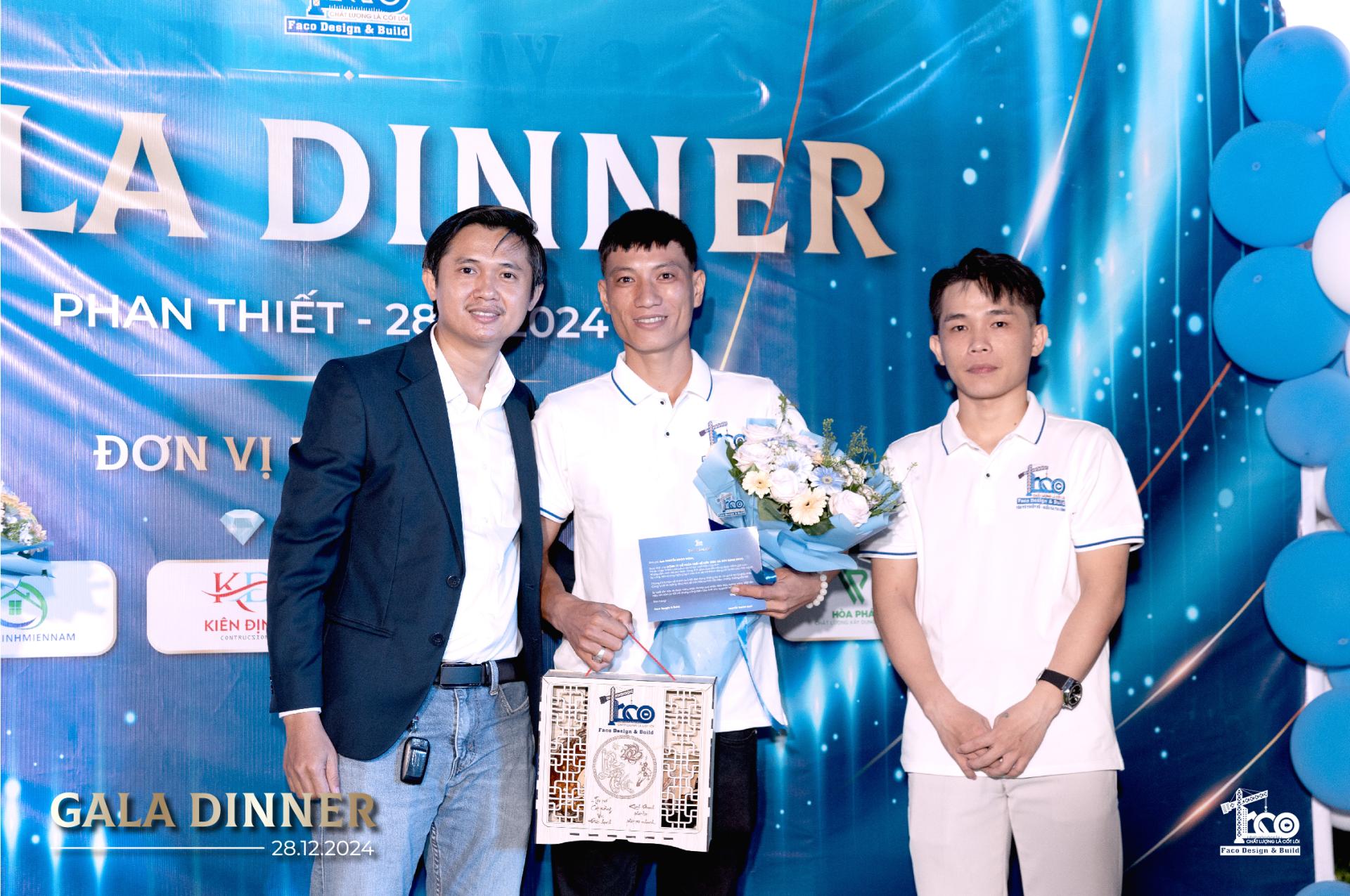 Tri ân và vinh danh các cộng sự nhiệt huyết của Faco Design & Build Tri ân và vinh danh các cộng sự nhiệt huyết của Faco Design & Build